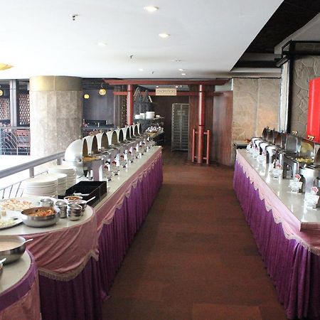 Leo Fort Hotel Jalandhar Extérieur photo